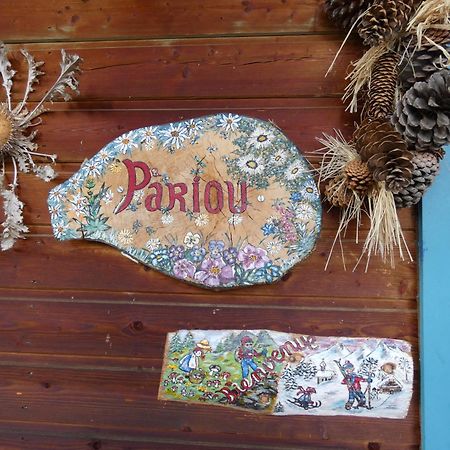 Les Chalets De La Vigne Grande Saint-Floret Esterno foto