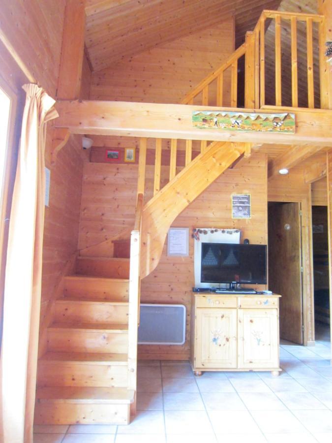 Les Chalets De La Vigne Grande Saint-Floret Esterno foto