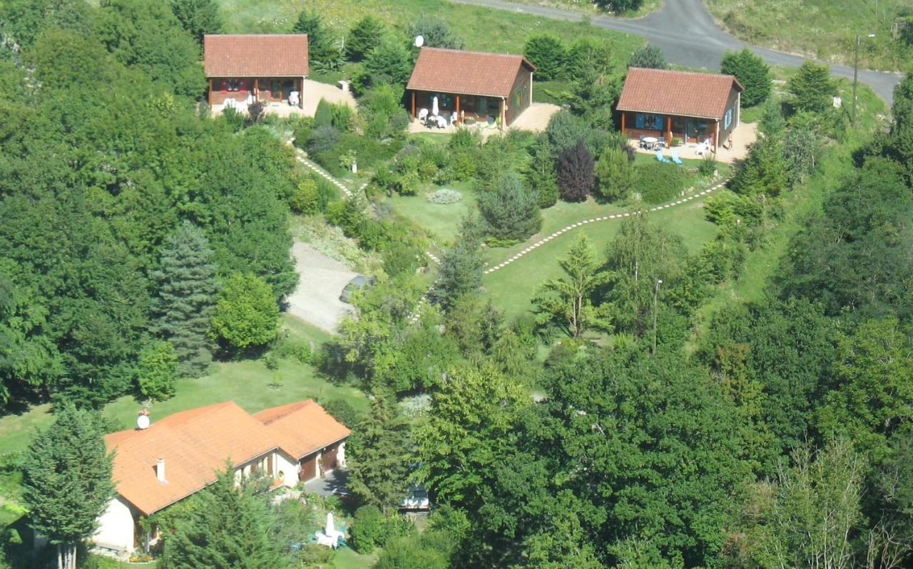 Les Chalets De La Vigne Grande Saint-Floret Esterno foto