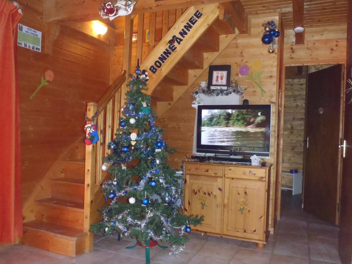 Les Chalets De La Vigne Grande Saint-Floret Esterno foto