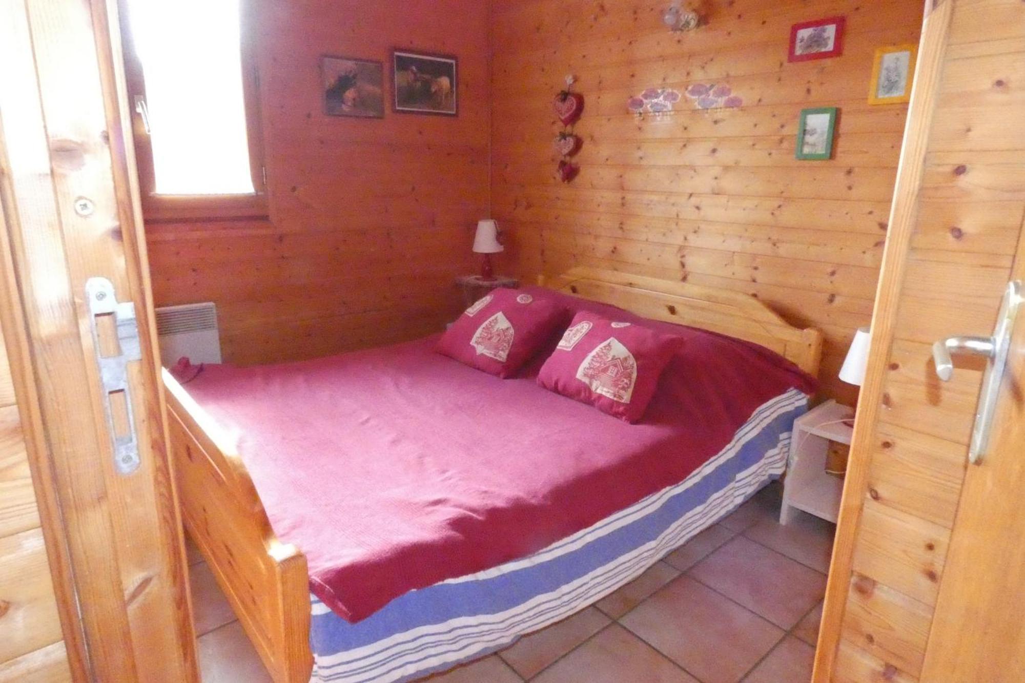 Les Chalets De La Vigne Grande Saint-Floret Esterno foto